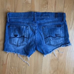 Limited edition  7 for all mankind cutoffs